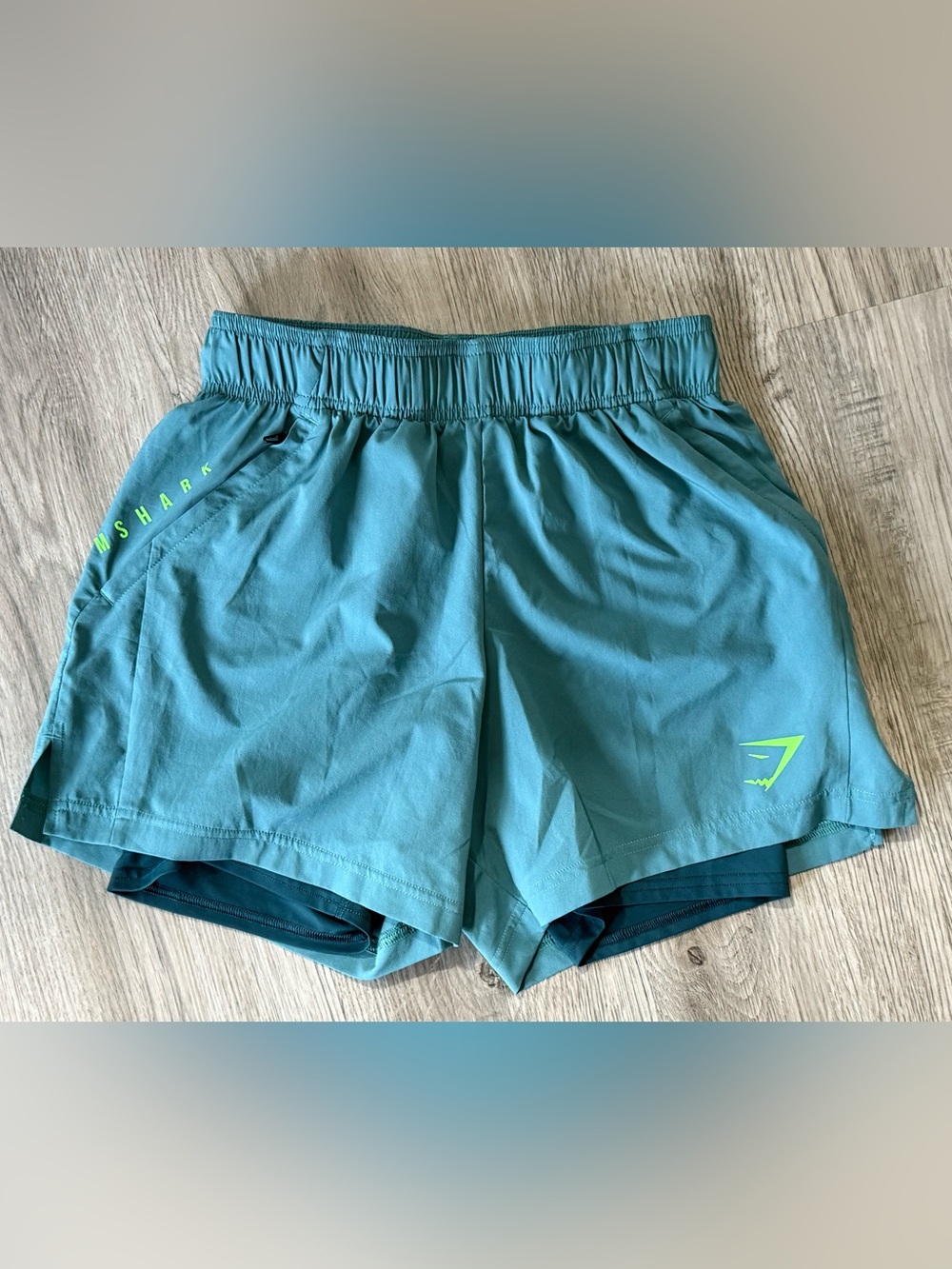 Gymshark Men’s 2 in 1 Shorts Size XS Teal